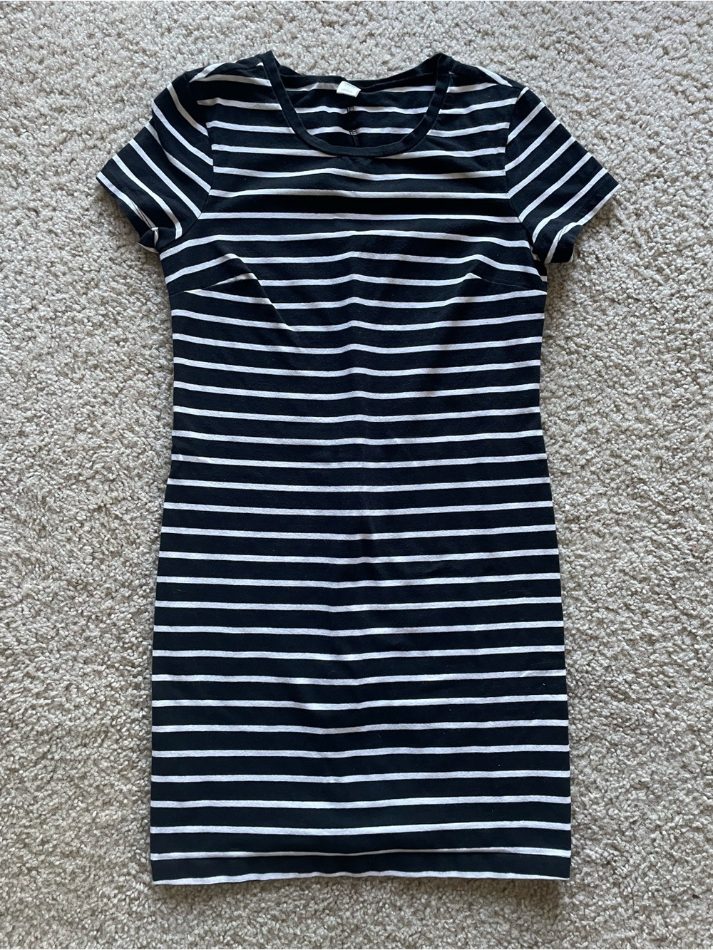 Old Navy Black & White Striped Short-Sleeve Mini Dress